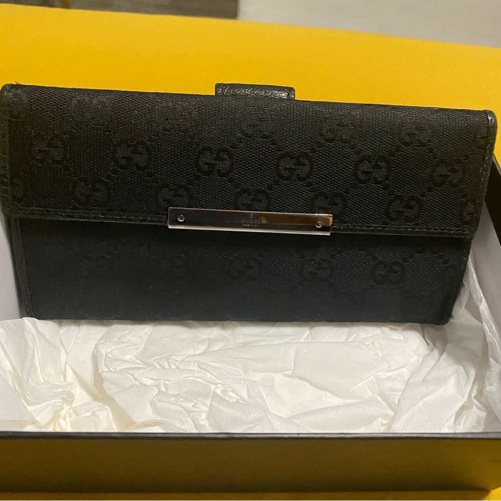 GUCCI Logo Metal Bar Plate Canvas Leather Wallet Monogram Black Envelope